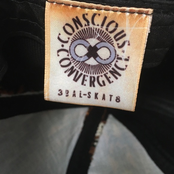 $69 Collective Consciousness 3Bal-SKAT8 tribal knit flat bill hat Snap Back - Picture 9 of 9